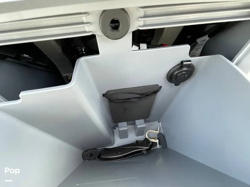 Slide: The Image of Sea-Doo Switch Sport 18 2023 - 16261014