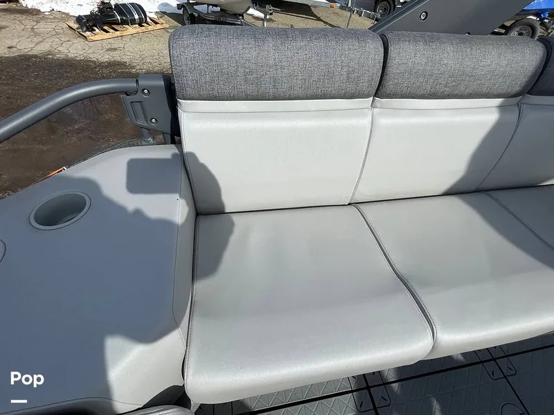 Slide: The Image of Sea-Doo Switch Sport 18 2023 - 16261019