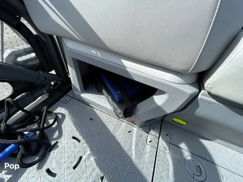 Slide: The Image of Sea-Doo Switch Sport 18 2023 - 16261079