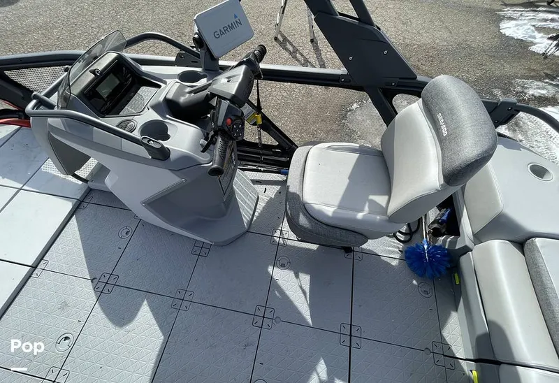 Slide: The Image of Sea-Doo Switch Sport 18 2023 - 16250585