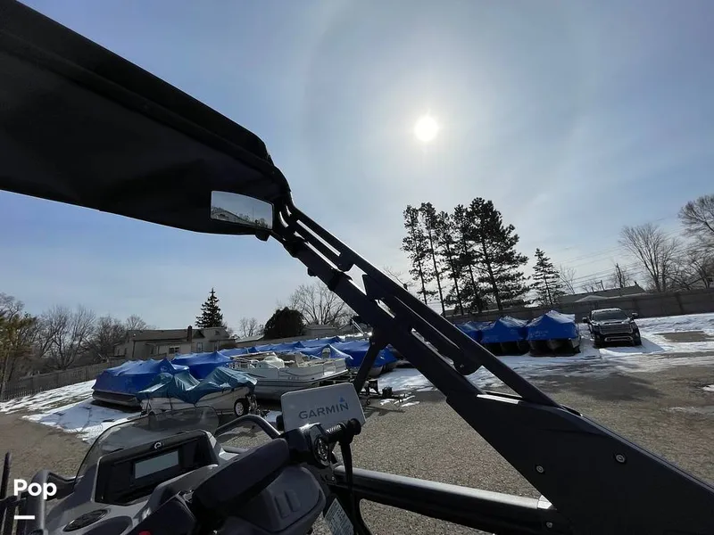 Slide: The Image of Sea-Doo Switch Sport 18 2023 - 16261087