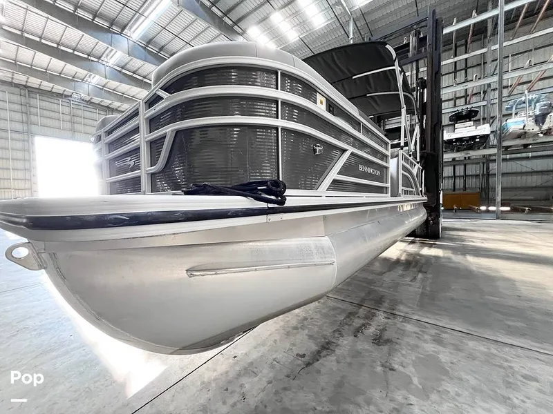 Slide: The Image of Bennington SV22 2025 - 16222052