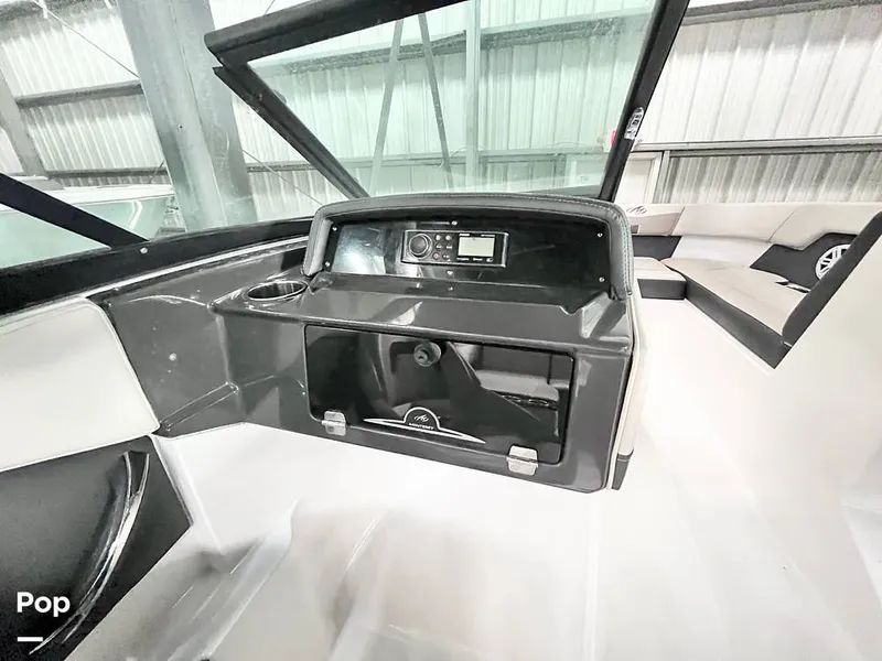 Slide: The Image of Glove Box - 16229986