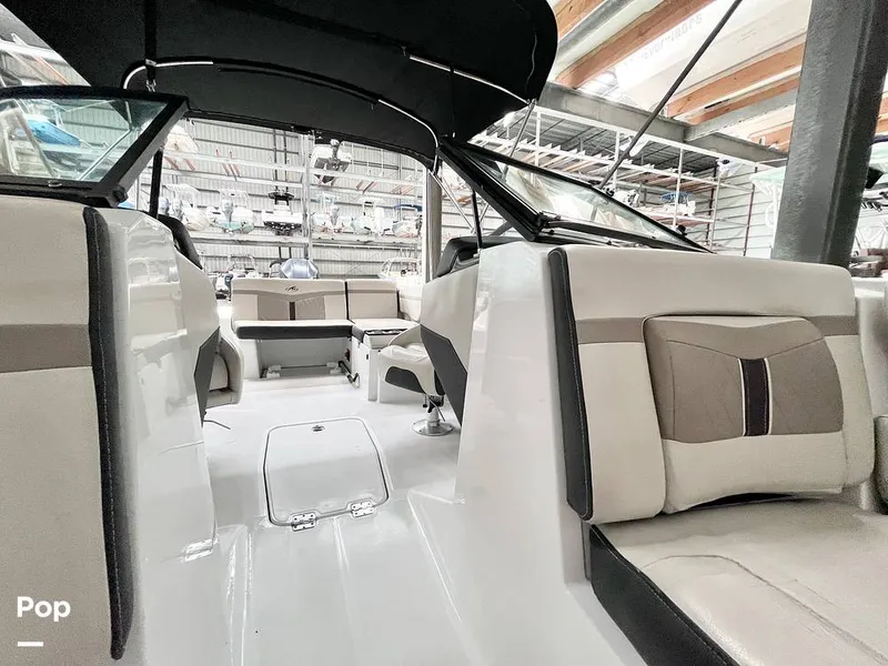 Slide: The Image of Windshield - Walk Through - 16229996