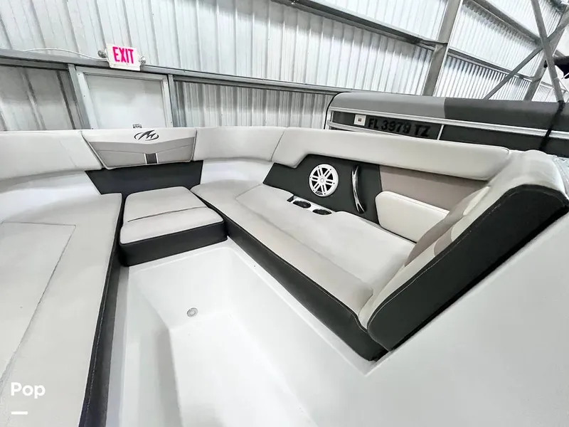 Slide: The Image of Bow Seating - 16229988