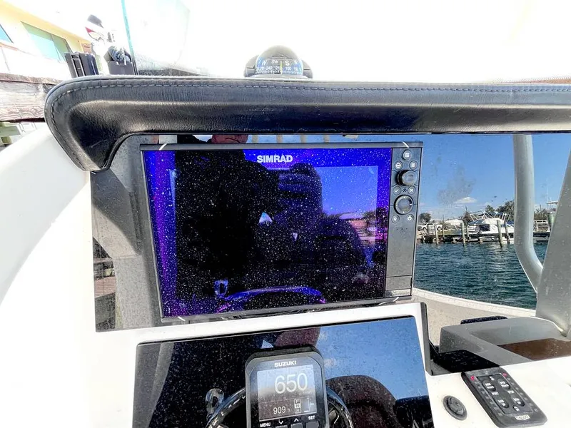 Slide: The Image of GPS / Fishfinder - 16223331