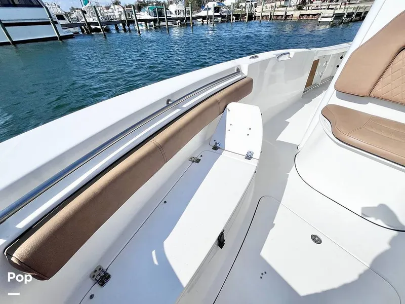 Slide: The Image of Fold Down Backrest - 16223359