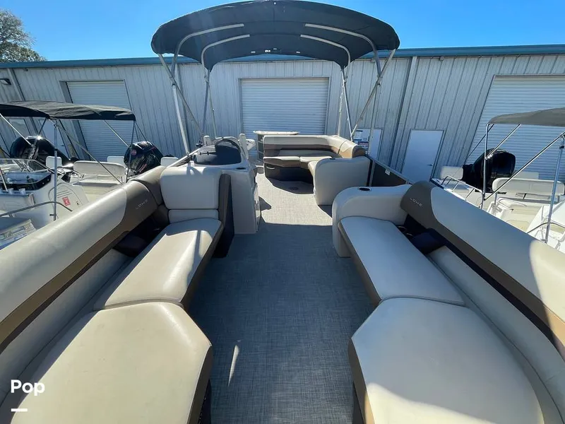 Slide: The Image of Lowe SF232 2024 - 16210210