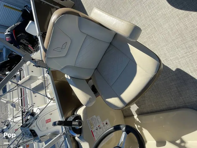 Slide: The Image of Lowe SF232 2024 - 16210234