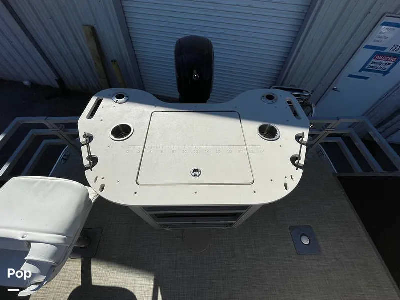 Slide: The Image of Lowe SF232 2024 - 16210238