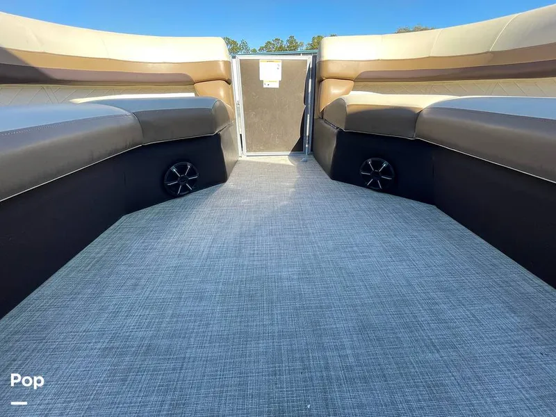 Slide: The Image of Lowe SF232 2024 - 16210251