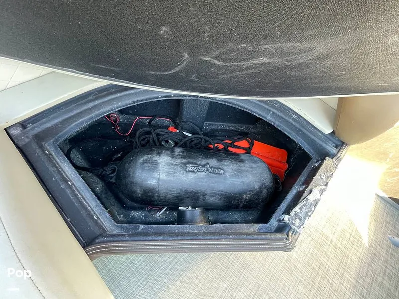 Slide: The Image of Lowe SF232 2024 - 16210215