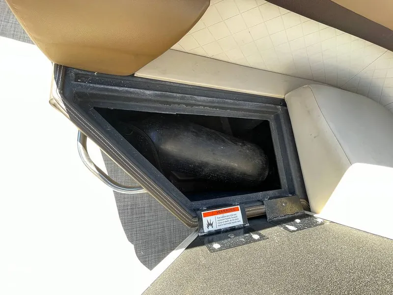 Slide: The Image of Lowe SF232 2024 - 16210226