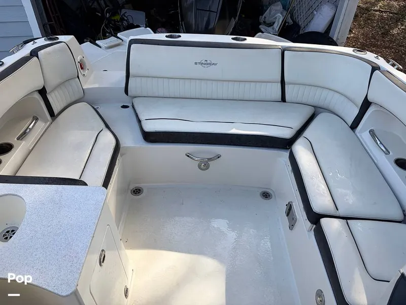 Slide: The Image of Stingray 231DC 2020 - 16245938