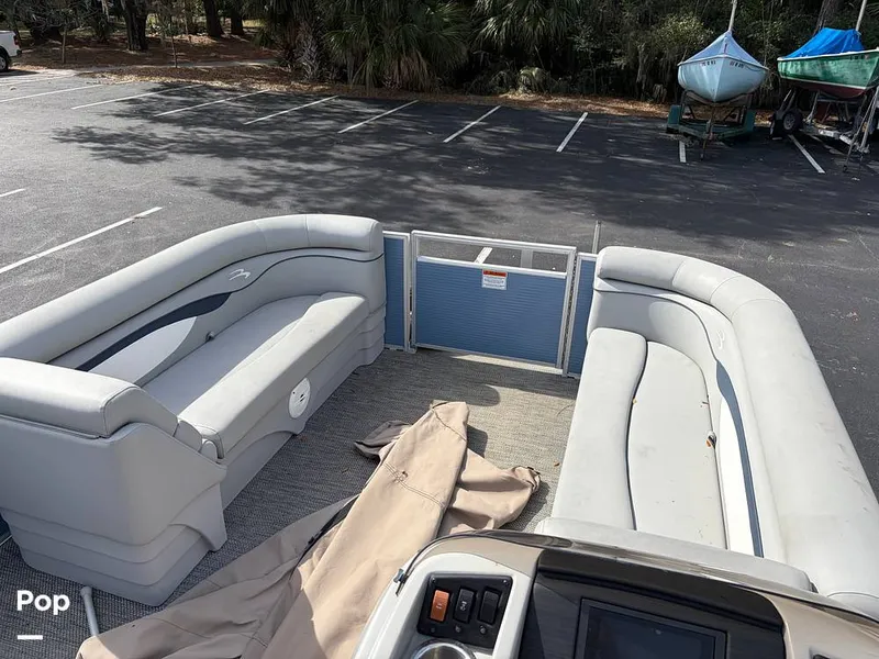 Slide: The Image of Bennington 22 S 2023 - 16245882