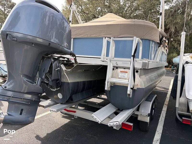 Slide: The Image of Bennington 22 S 2023 - 16245865