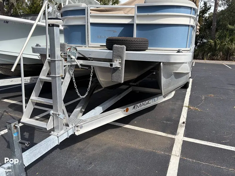 Slide: The Image of Bennington 22 S 2023 - 16245866