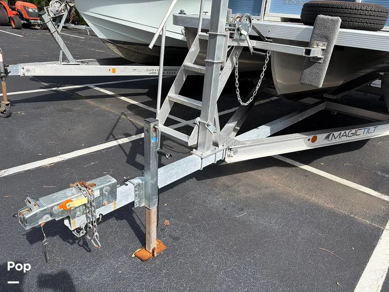 Slide: The Image of Bennington 22 S 2023 - 16245869