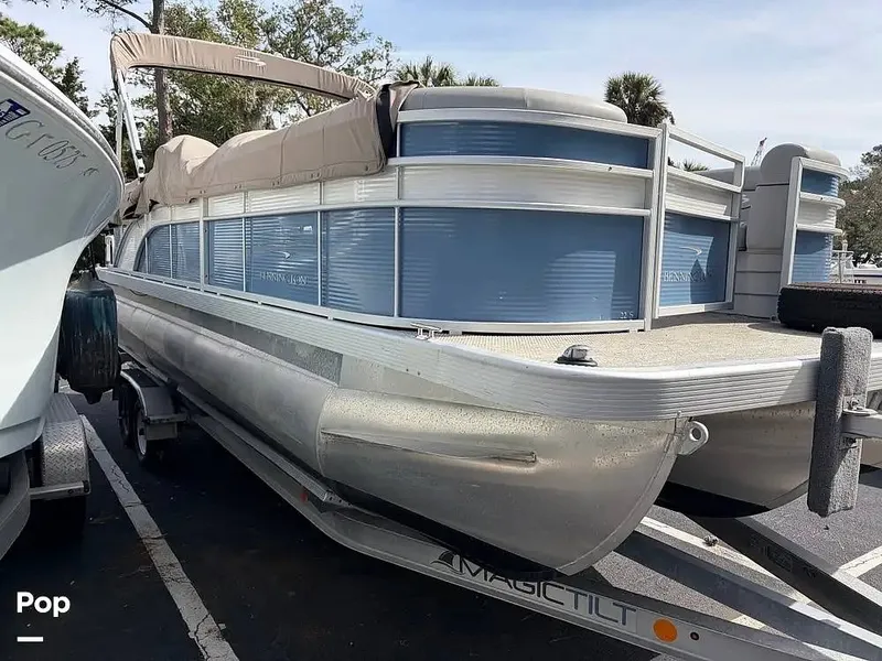 Slide: The Image of Bennington 22 S 2023 - 16260811