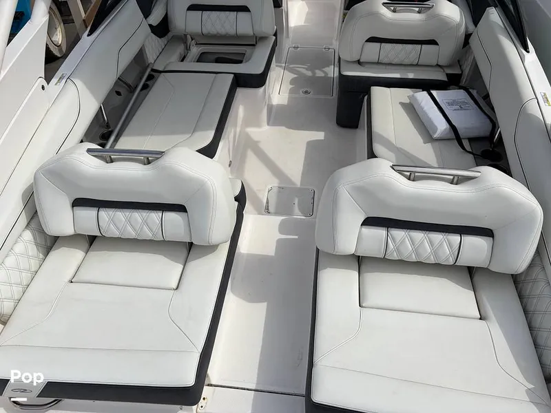 Slide: The Image of Regal LX2 2025 - 16245828