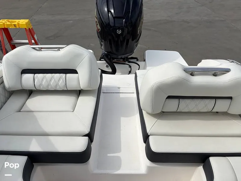 Slide: The Image of Regal LX2 2025 - 16245840