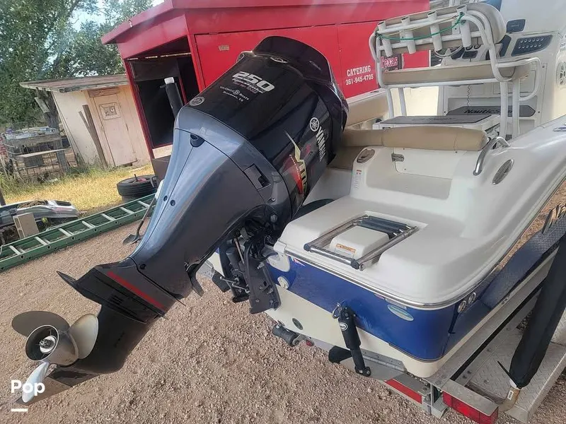 Slide: The Image of NauticStar Legacy 2302 2018 - 16212431