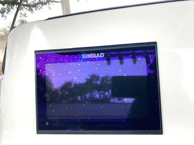 Slide: The Image of NauticStar Legacy 2302 2018 - 16242957