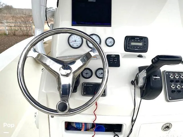 Slide: The Image of NauticStar Legacy 2302 2018 - 16242961