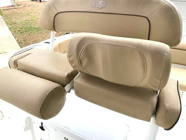 Slide: The Image of NauticStar Legacy 2302 2018 - 16242983