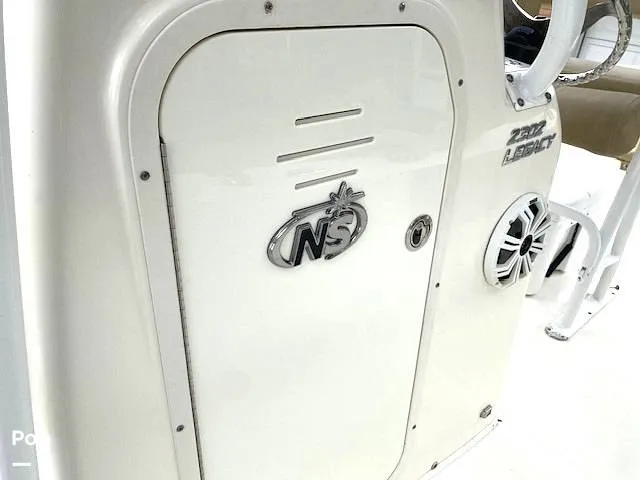 Slide: The Image of NauticStar Legacy 2302 2018 - 16242986