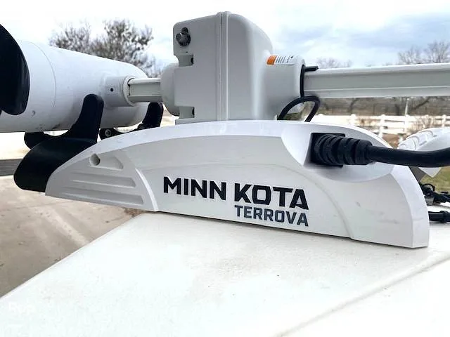 Slide: The Image of NauticStar Legacy 2302 2018 - 16243151