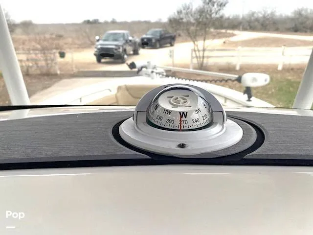 Slide: The Image of NauticStar Legacy 2302 2018 - 16243159