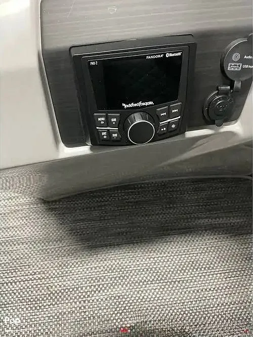 Slide: The Image of Bennington 24SXSB 2023 - 16231101