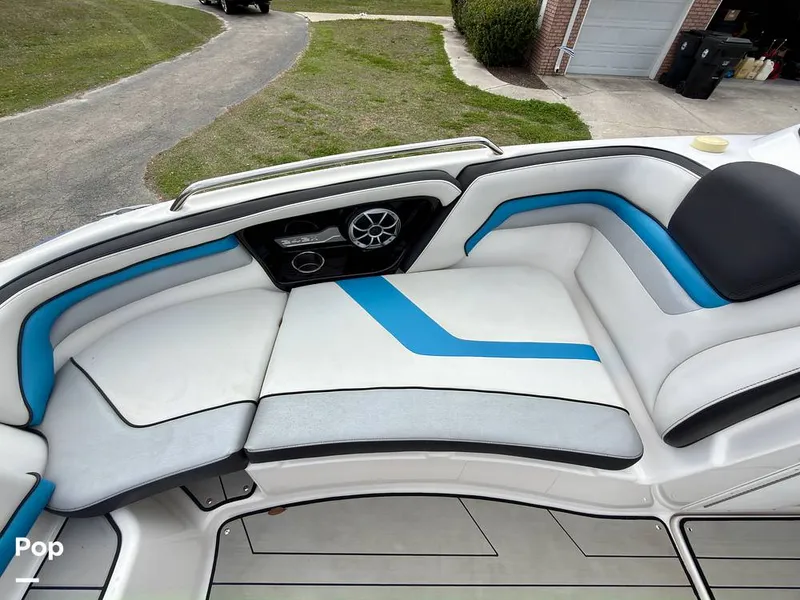 Slide: The Image of Yamaha Wake Series 242X 2020 - 16284197