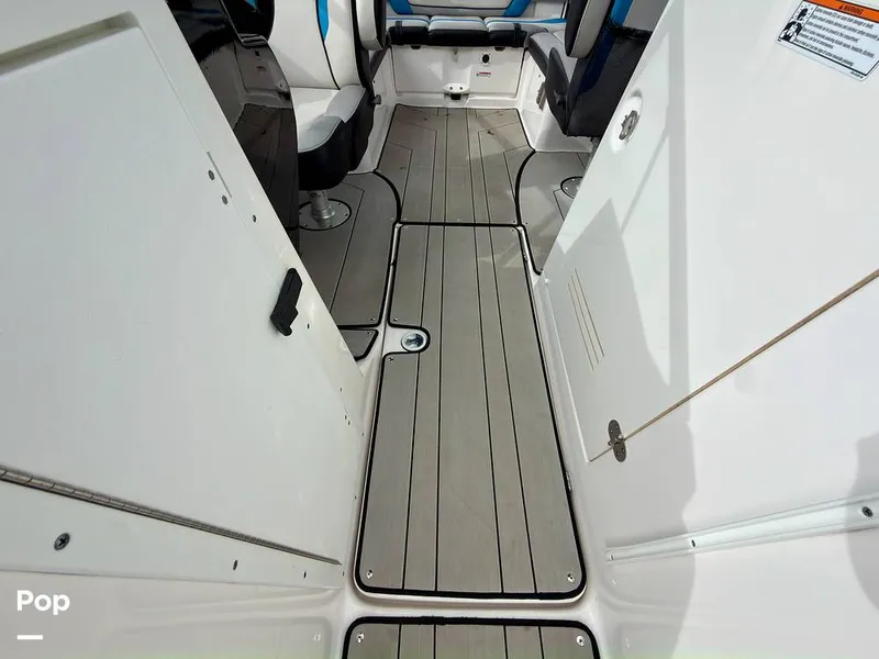 Slide: The Image of Yamaha Wake Series 242X 2020 - 16284208