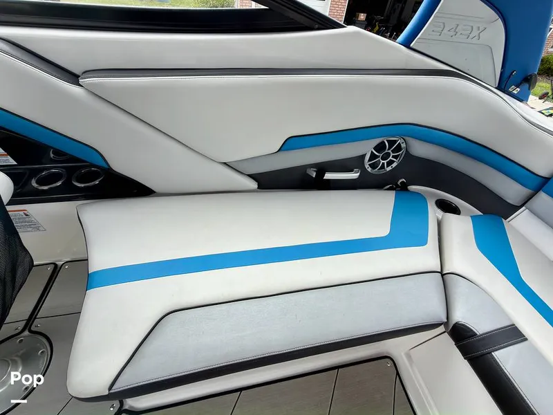 Slide: The Image of Yamaha Wake Series 242X 2020 - 16284214