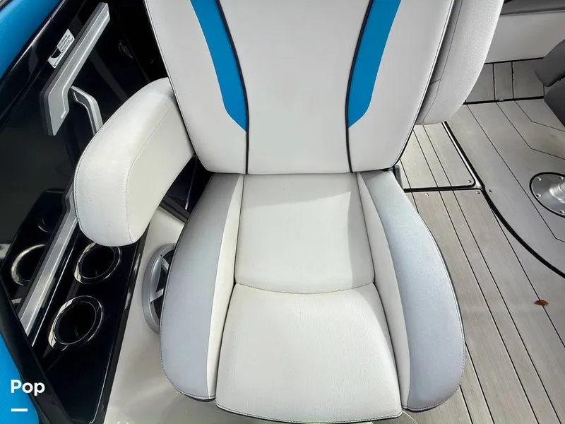 Slide: The Image of Yamaha Wake Series 242X 2020 - 16284223