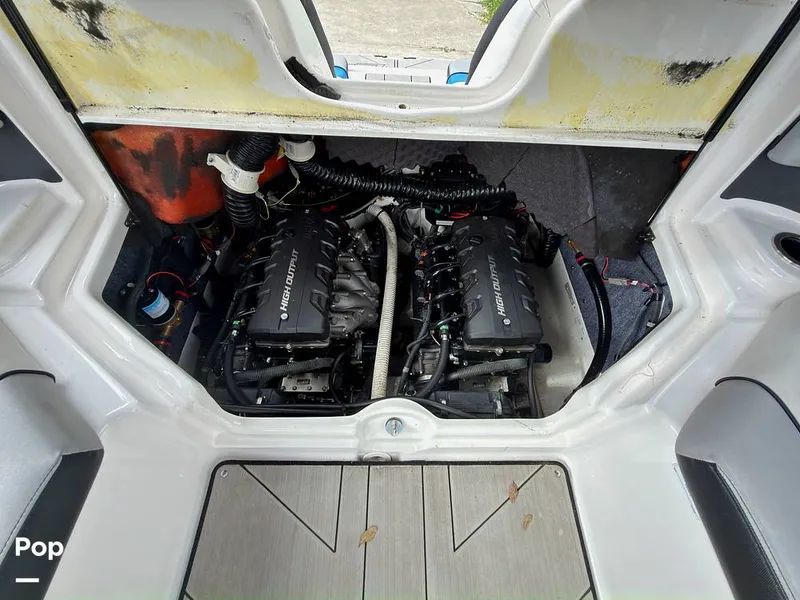 Slide: The Image of Yamaha Wake Series 242X 2020 - 16284225