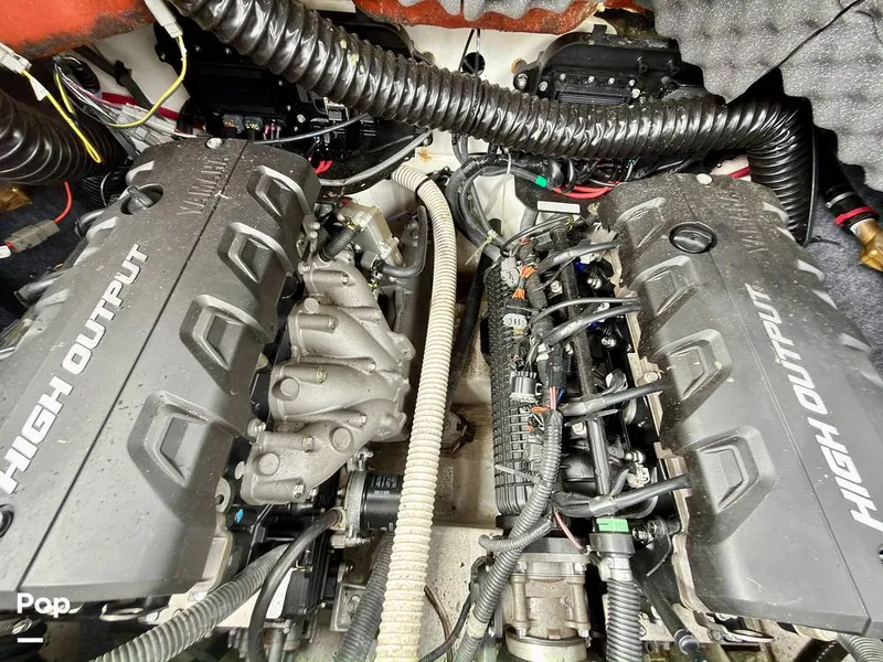 Slide: The Image of Yamaha Wake Series 242X 2020 - 16284228