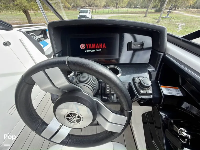 Slide: The Image of Yamaha Wake Series 242X 2020 - 16284234