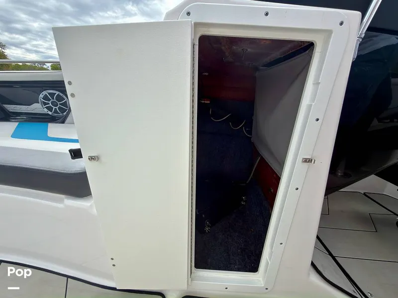 Slide: The Image of Yamaha Wake Series 242X 2020 - 16284111