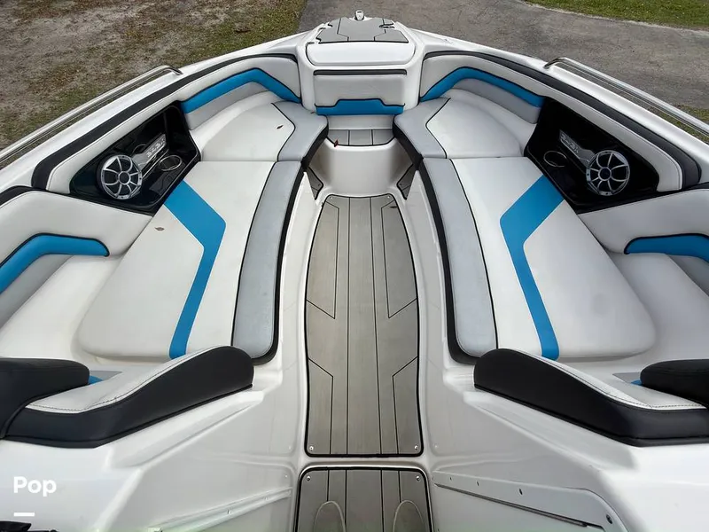 Slide: The Image of Yamaha Wake Series 242X 2020 - 16284113