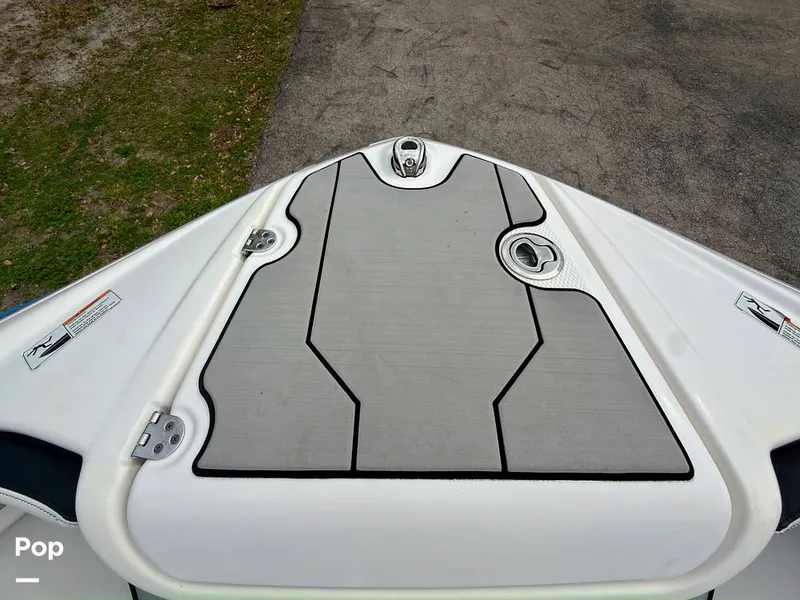 Slide: The Image of Yamaha Wake Series 242X 2020 - 16284115