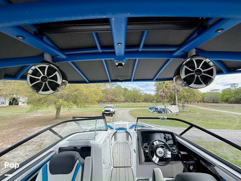 Slide: The Image of Yamaha Wake Series 242X 2020 - 16284119