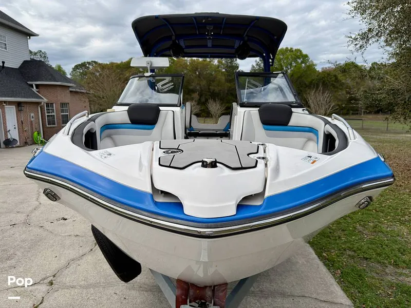 Slide: The Image of Yamaha Wake Series 242X 2020 - 16284123