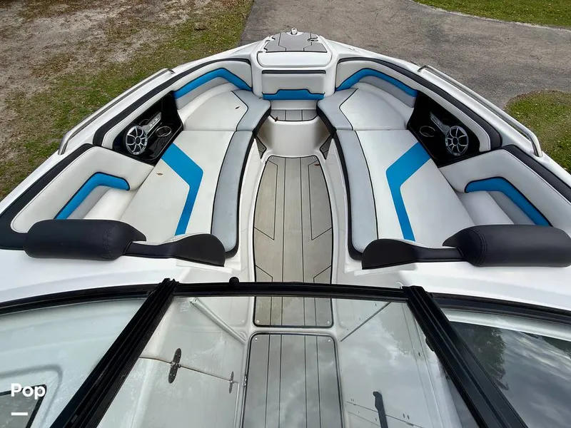 Slide: The Image of Yamaha Wake Series 242X 2020 - 16284097