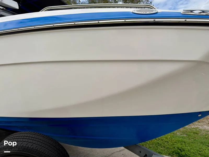 Slide: The Image of Yamaha Wake Series 242X 2020 - 16284125