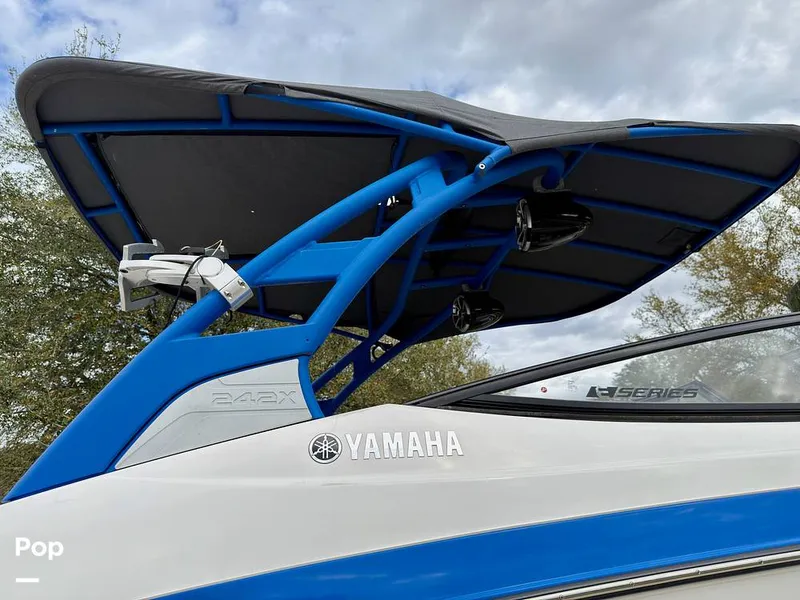Slide: The Image of Yamaha Wake Series 242X 2020 - 16284129