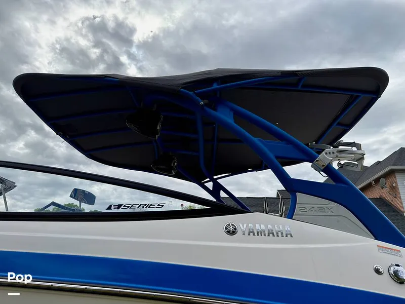 Slide: The Image of Yamaha Wake Series 242X 2020 - 16284136