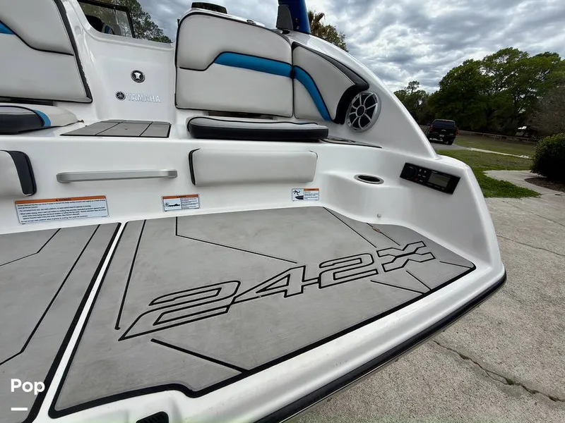 Slide: The Image of Yamaha Wake Series 242X 2020 - 16284148